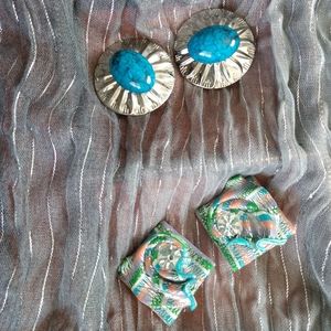 Bundled set of clip earrings